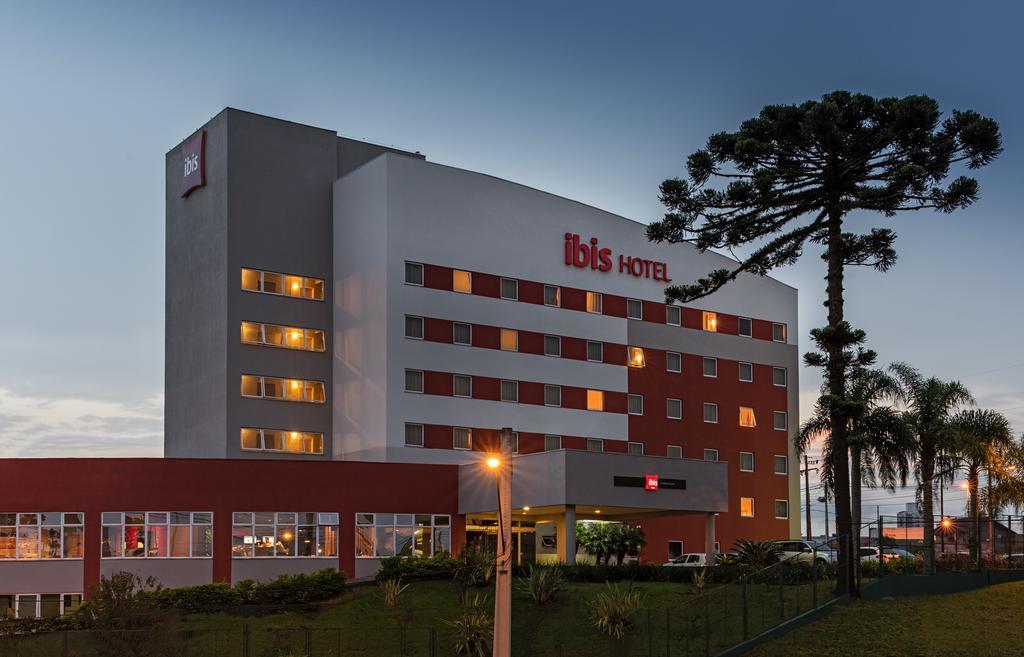 ホテル Ibis Curitiba Aeroporto São José dos Pinhais エクステリア 写真