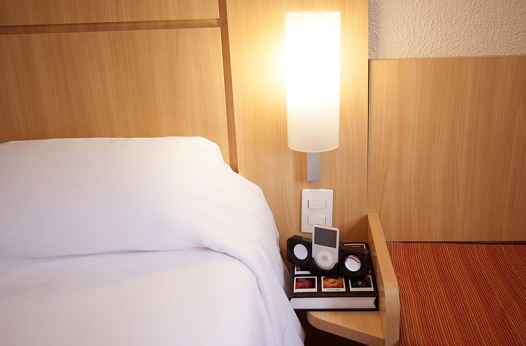 ホテル Ibis Curitiba Aeroporto São José dos Pinhais エクステリア 写真