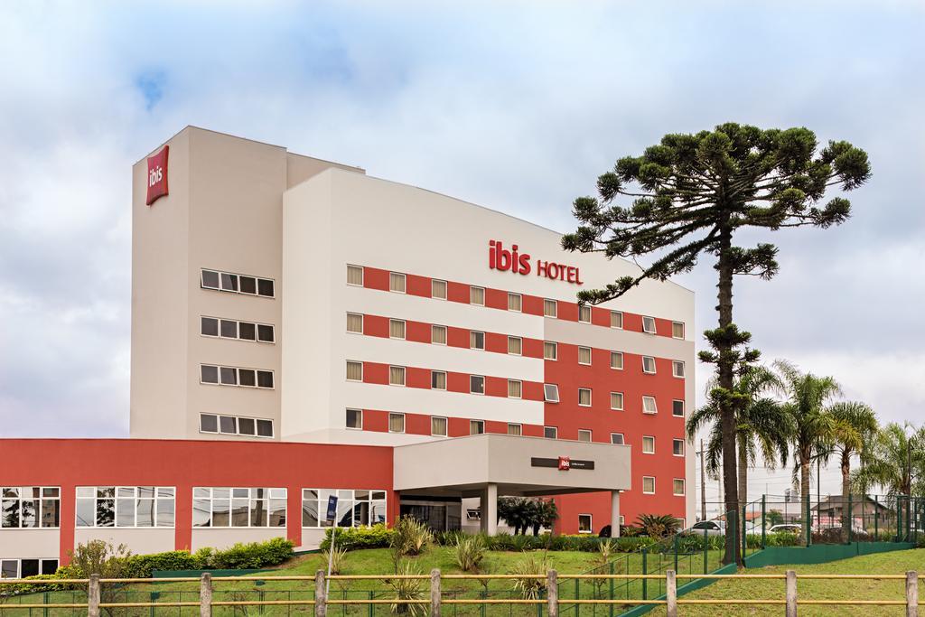 ホテル Ibis Curitiba Aeroporto São José dos Pinhais エクステリア 写真